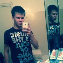 Спортивный парень с огромным членом ищет девушку в Туле для секса Спортивный парень с огромным членом ищет девушку в Туле для секса