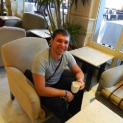 Молодой парень ищет взрослую даму в Туле Молодой парень ищет взрослую даму в Туле