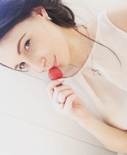 Сочная попка хочет получить шлепков от Папочки! Девушка ищет мужчину Сочная попка хочет получить шлепков от Папочки! Девушка ищет мужчину