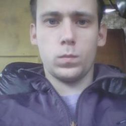 Два парня ищут двух девушек Два парня ищут двух девушек